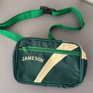 Jameson Fanny Pack - Green and Cream Belt Crossbody Bag Adjustable Strap NEW